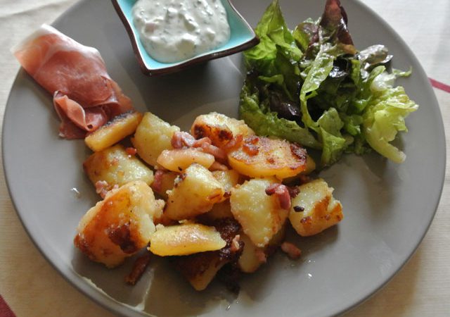 Pommes de terre sauce fromage blanc et herbes